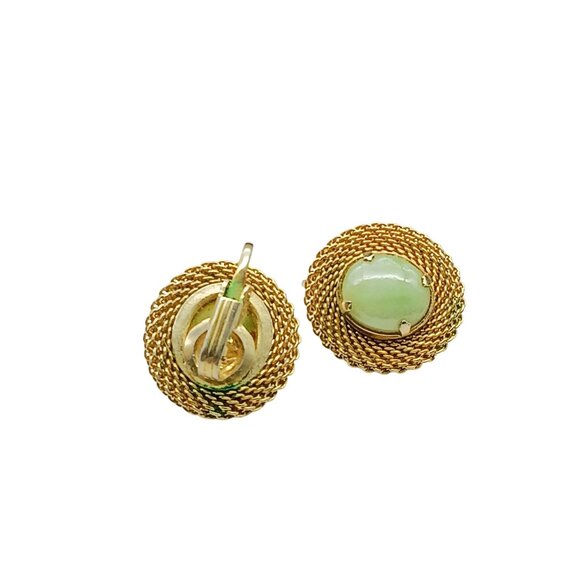 Vintage Gold Tone Clip-On Earrings with Jade Stone & Mesh Design - Picture 4 of 4